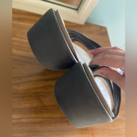 Crocs Rhonda Wedge Sandal Taupe Brown SZ 8 Slip On 4 Strap Shoes - Picture 5 of 7